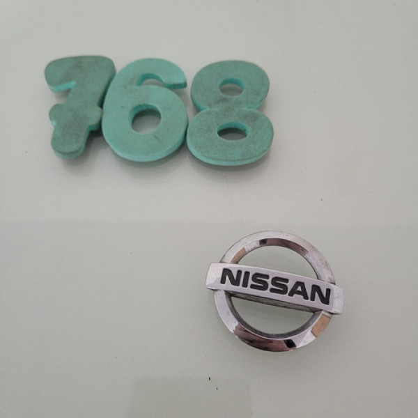 Emblema Logo Nissan Cx 768