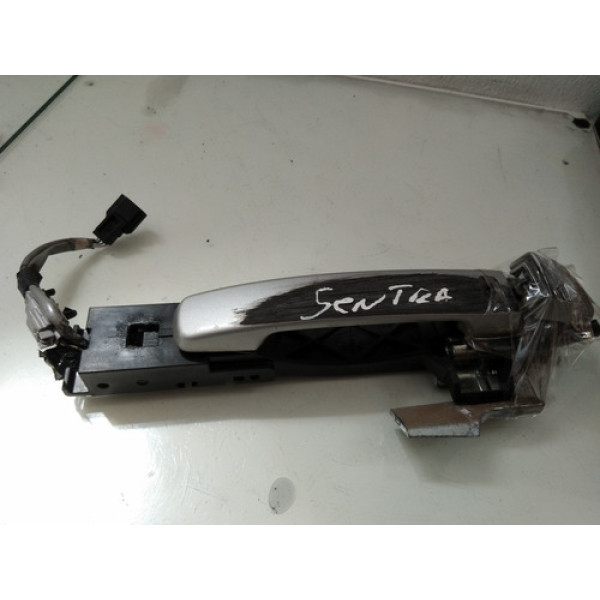 Maçameta Ext. Dianteira Esq. Nissan Sentra -retirada Peças