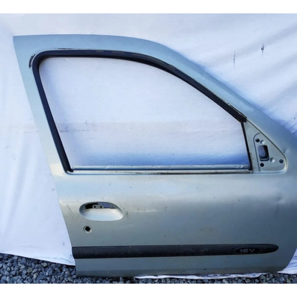 Porta Dianteira Direita Renault Clio 