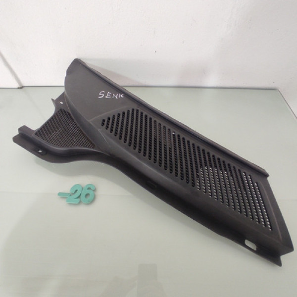 Grade Churrasqueira Lado Direito Renault Scenic 