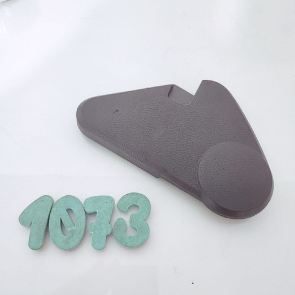 Acabamento Lat. Banco Diant. Direito Ford Fiesta 2004 Cx1073