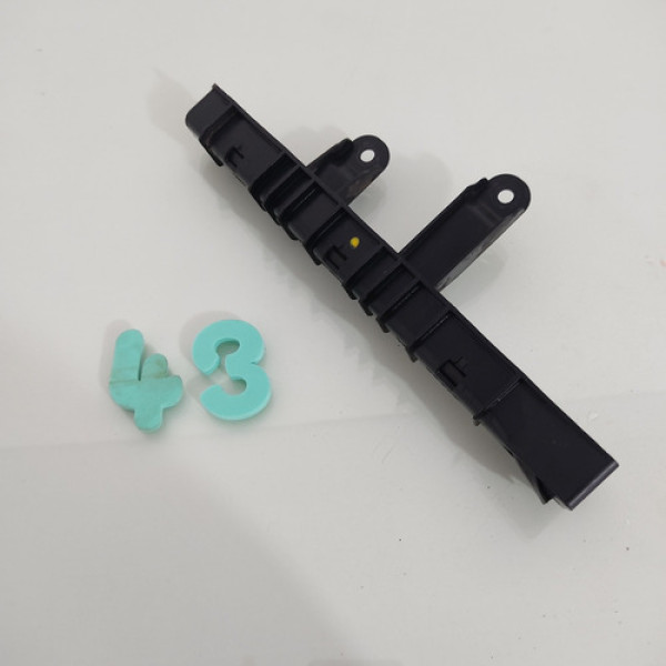 Guia Vidro Dianteiro Esquerdo Fiat Toro