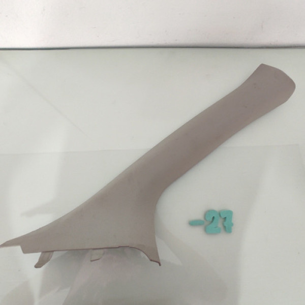 Acabamento Coluna Parabrisa Lado Direito Nissan March 