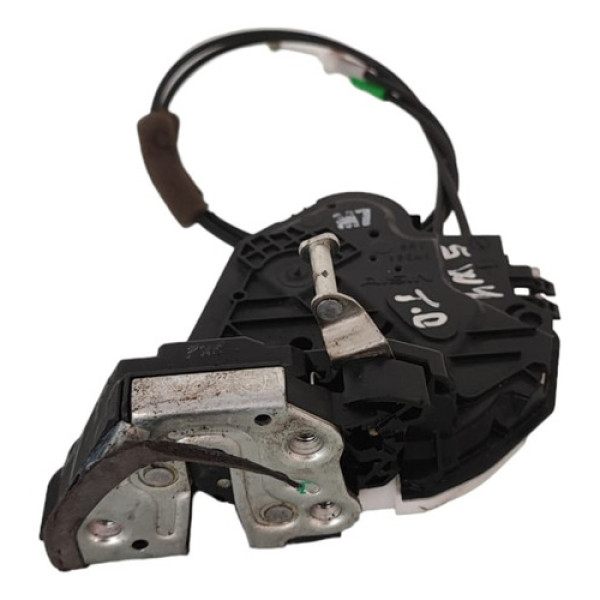 Fechadura Porta Tras. Direita Toyota Hilux Sw4 2018 A 2023