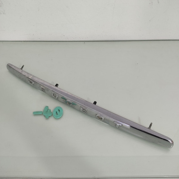 Aplique Tampa Traseira Peugeot 207 Sedan Passion