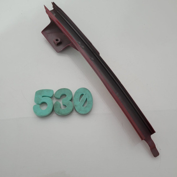 Guia Vidro Porta Dianteira Direita Renault Duster Cod 495998