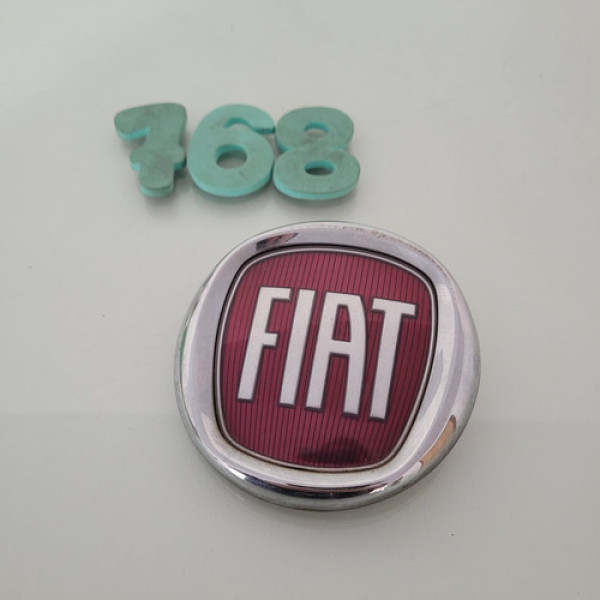 Emblema Grade Dianteira Fiat Fiorino 2015 Cx 768