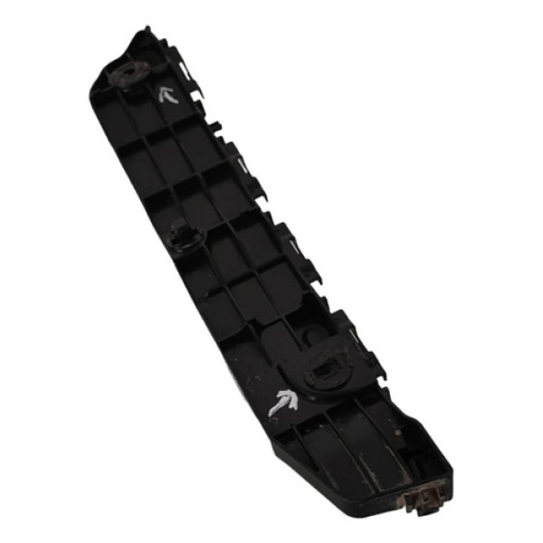 Guia Parachoque Dianteiro Esquerdo Toyota Sw4 2016 A 2020