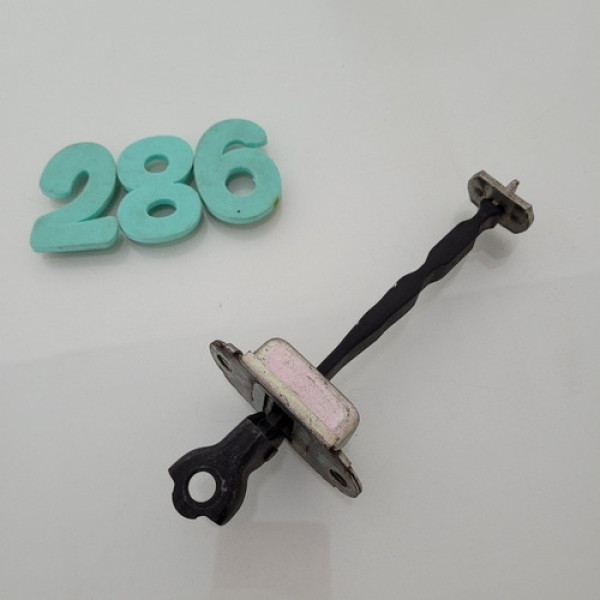 Limitador Porta Dianteira Esquerda Nissan Tiida