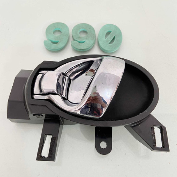 Puxador Interno Dianteiro Esquerdo March/ Versa - Cx 990