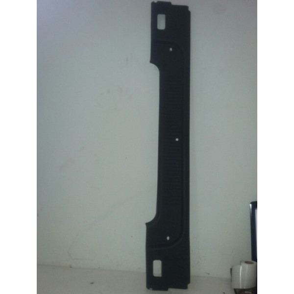 Acabamento Porta Malas Nissan Versa 2017