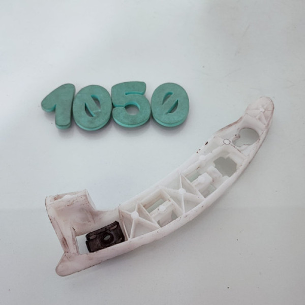 Guia Do Parachoque Traseiro Lado Direito Peugeot 208 Cx 1050