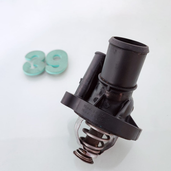 Carcaça Da Válvula Termostatica Ford Fusion Cod 5653258 Cx39