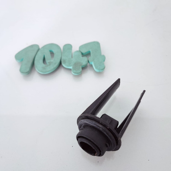 Soquete Do Pisca Ford Ka 2002 Cx 1047