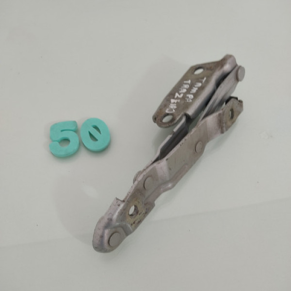 Dobradiça Direita Tampa Traseira Vw Polo 2004 Cod 6q5827302a