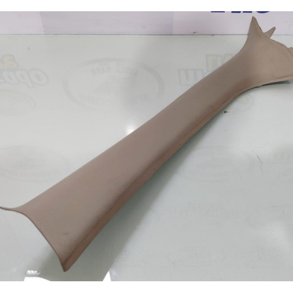 Acabamento Coluna Parabrisa Lado Esquerdo Nissan Livina