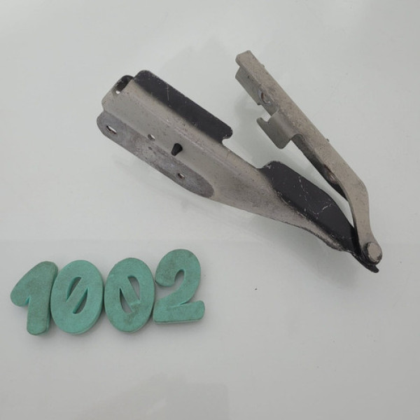 Dobradiça Do Capo Lado Direito Citroen C3 2008 Cx 1002