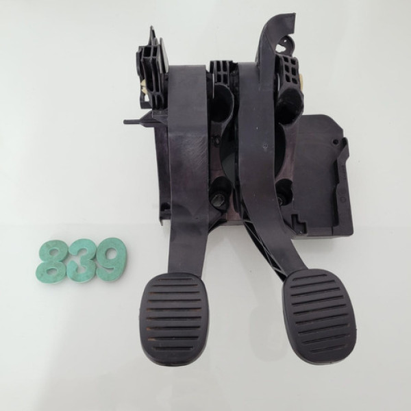 Pedaleira Embreagem E Freio Fiat Argo Cx 839