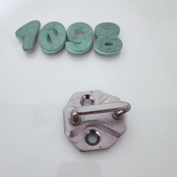 Batente Da Fechadura Da Porta Ford Ka 2015 Cx 1098