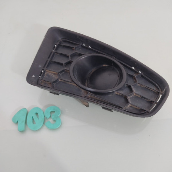 Moldura Farol Milha Lado Esquerdo  Renault Sandero 2012