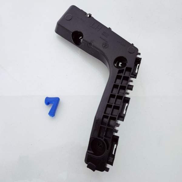 Guia Parachoque Dianteiro Esquerdo Toyota Corolla 2017 Cx 7