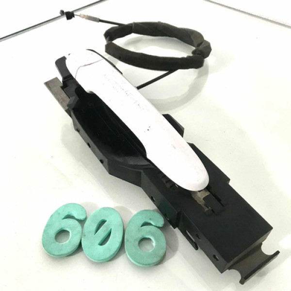 Maçaneta Externa Traseira Esquerda Nissan March