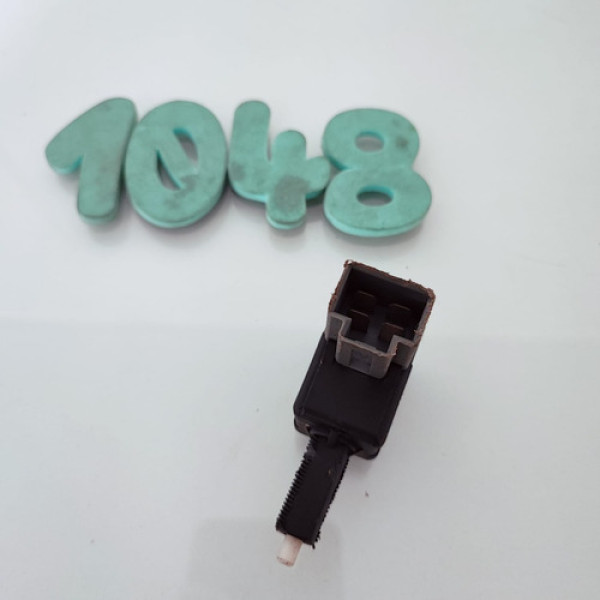 Interruptor Do Pedal De Freio Hyundai Hb20 Cx 1048