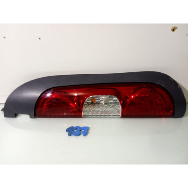 Lanterna Traseira Direito  Fiat Fiorino  - (detalhe)
