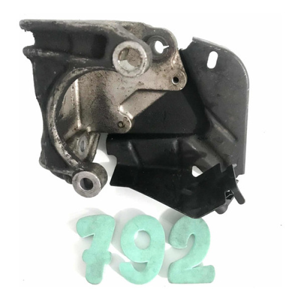 Suporte Bomba Direção Renault Clio 1.0 - 8200040061 - Cx 792