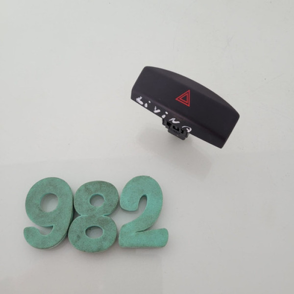 Botão Pisca Alerta Nissan Livina Cx 982