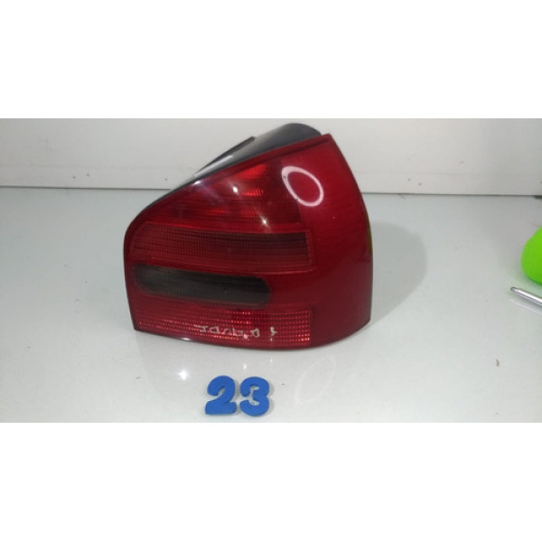 Lanterna Traseira Direita Audi A3 97 A 2000
