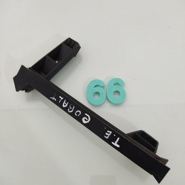 Guia Vidro Porta Traseira Esquerda Gm Cobalt 