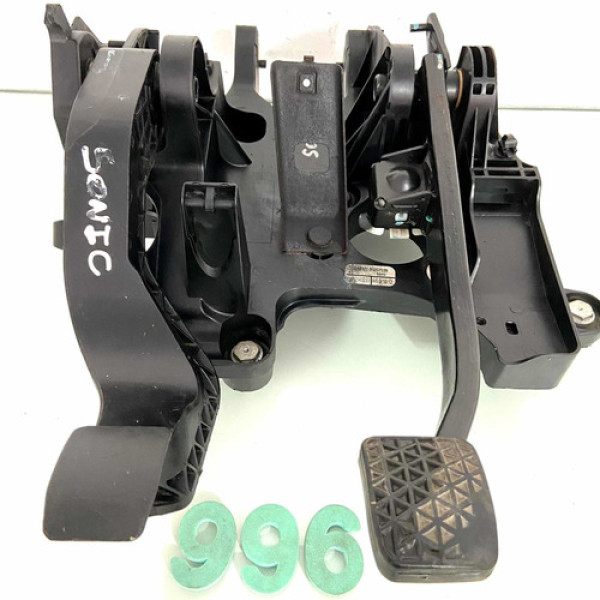 Pedal Freio E Embreagem Gm Sonic - Cód 95057539 - Cx 996