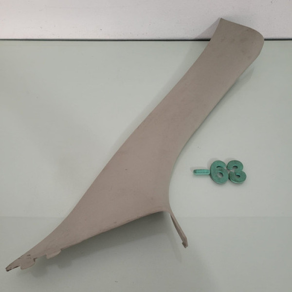 Acabamento Coluna Parabrisa Lado Direito Fiat Freemont