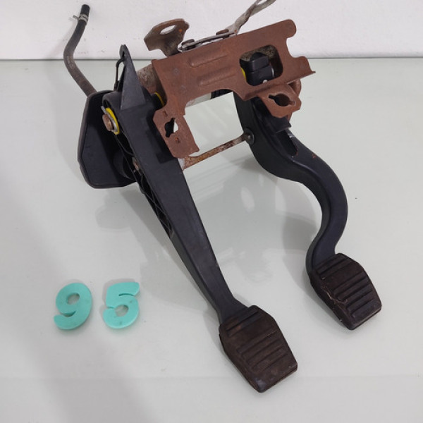 Pedaleira Freio E Embreagem Ford Ka 2009