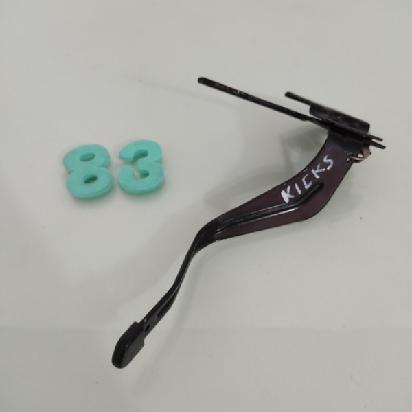 Trava Capo Dianteiro Nissan Kicks 