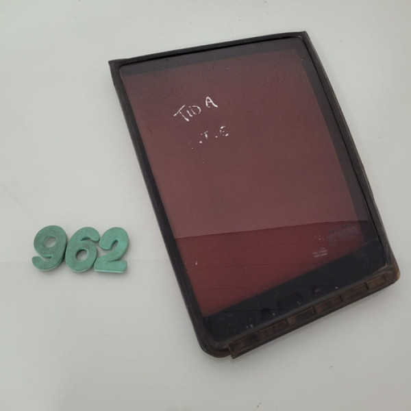 Vidro Fixo Traseiro Esquerdo Nissan Tiida Cx 962