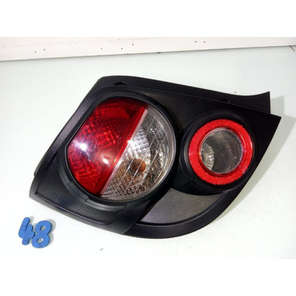 Lanterna Traseira Esquerda Chevrolet Sonic