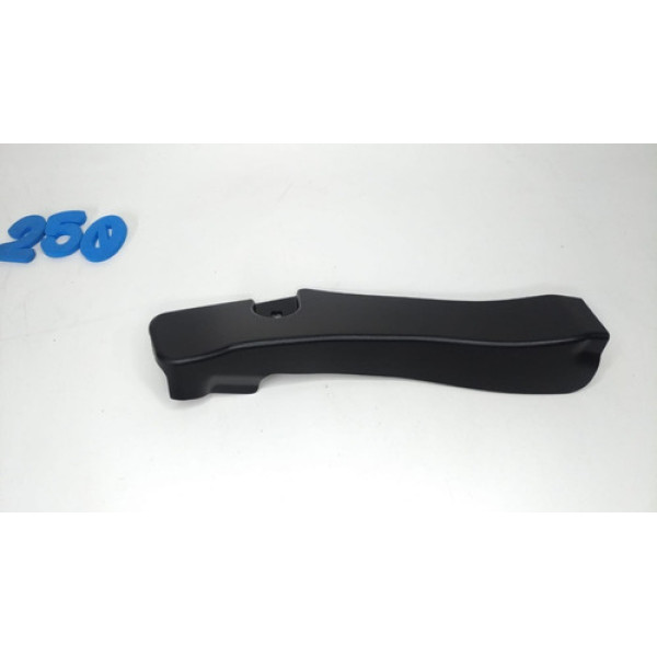 Acabamento Paralama Direito Chevrolet Onix 2016