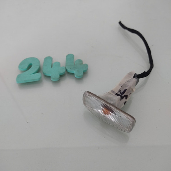 Pisca Do Paralama Fiat Freemont (detalhe)