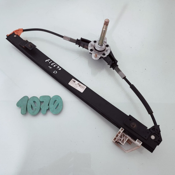 Máquina Vidro Manual Tras. Direito Ford Fiesta 2004 Cx 1070