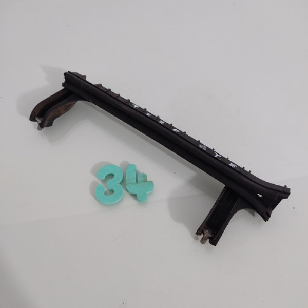 Guia Vidro Traseiro Esquerdo Jeep Renegade 