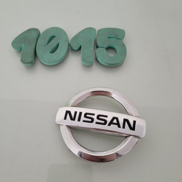 Emblema Nissan Versa Cx 1015