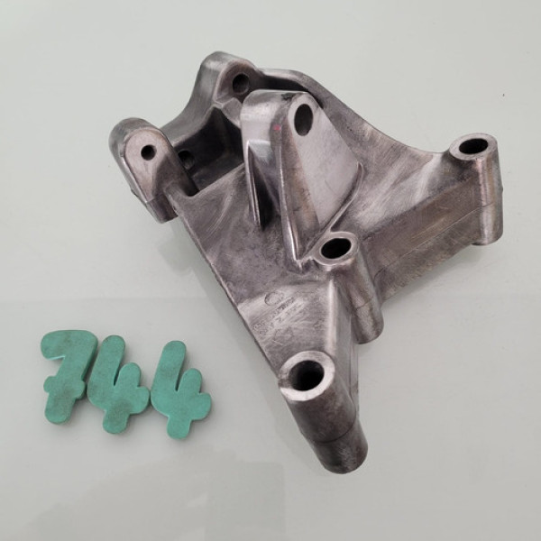 Suporte Do Câmbio Fiat Freemont Cod 04766548ac Cx 744