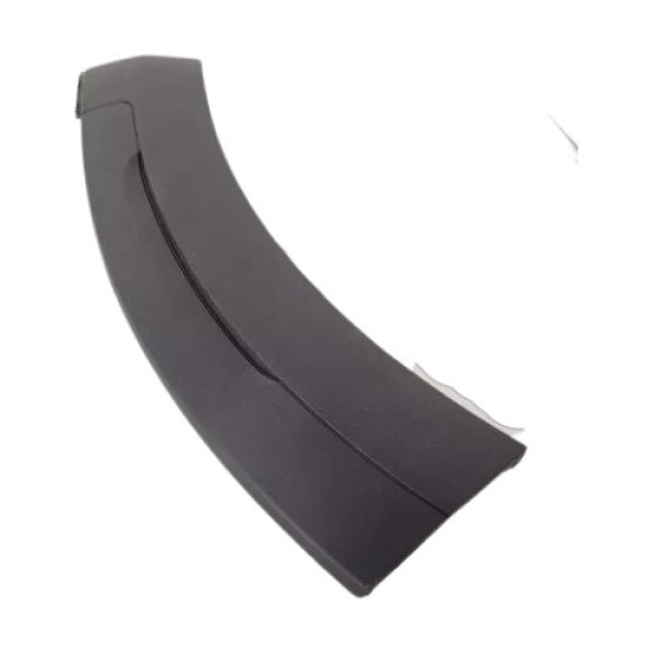 Moldura Parachoque Dianteiro Direito Vw Saveiro G5 Cx 142