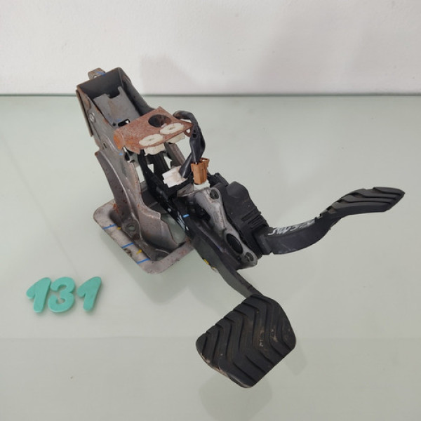 Pedal Freio Acelerador Nissan Kicks
