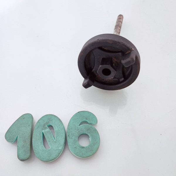 Parafuso Fixação Do Estepe Fiat Siena 2007 Cx 106