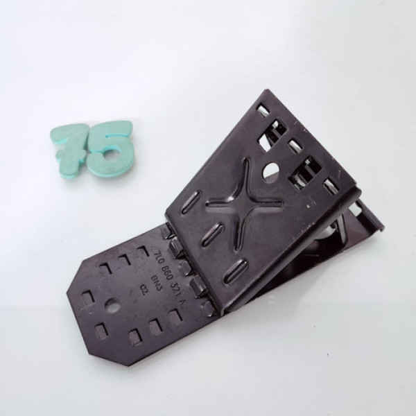 Calço Da Roda De Emergência Vw Tiguan Cx 75