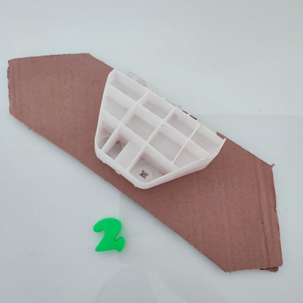 Guia Parachoque Traseiro Direito Toyota Corolla 2009  Cx 2