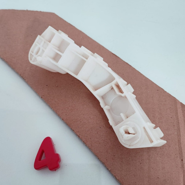 Guia Paralama Diant. Direito Mitsubishi Pajero Full 2008 Cx4